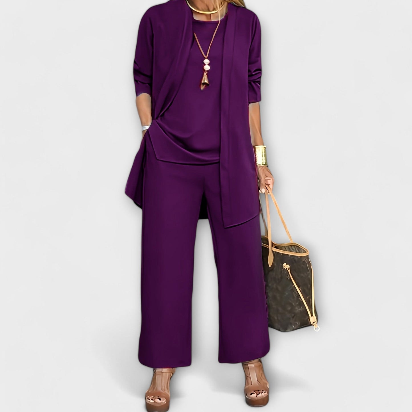 Lora - Casual Three-Piece Outfit