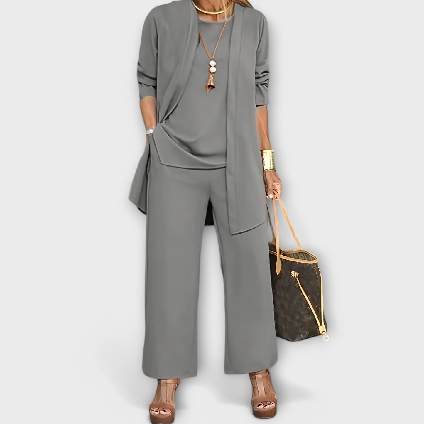 Lora - Casual Three-Piece Outfit