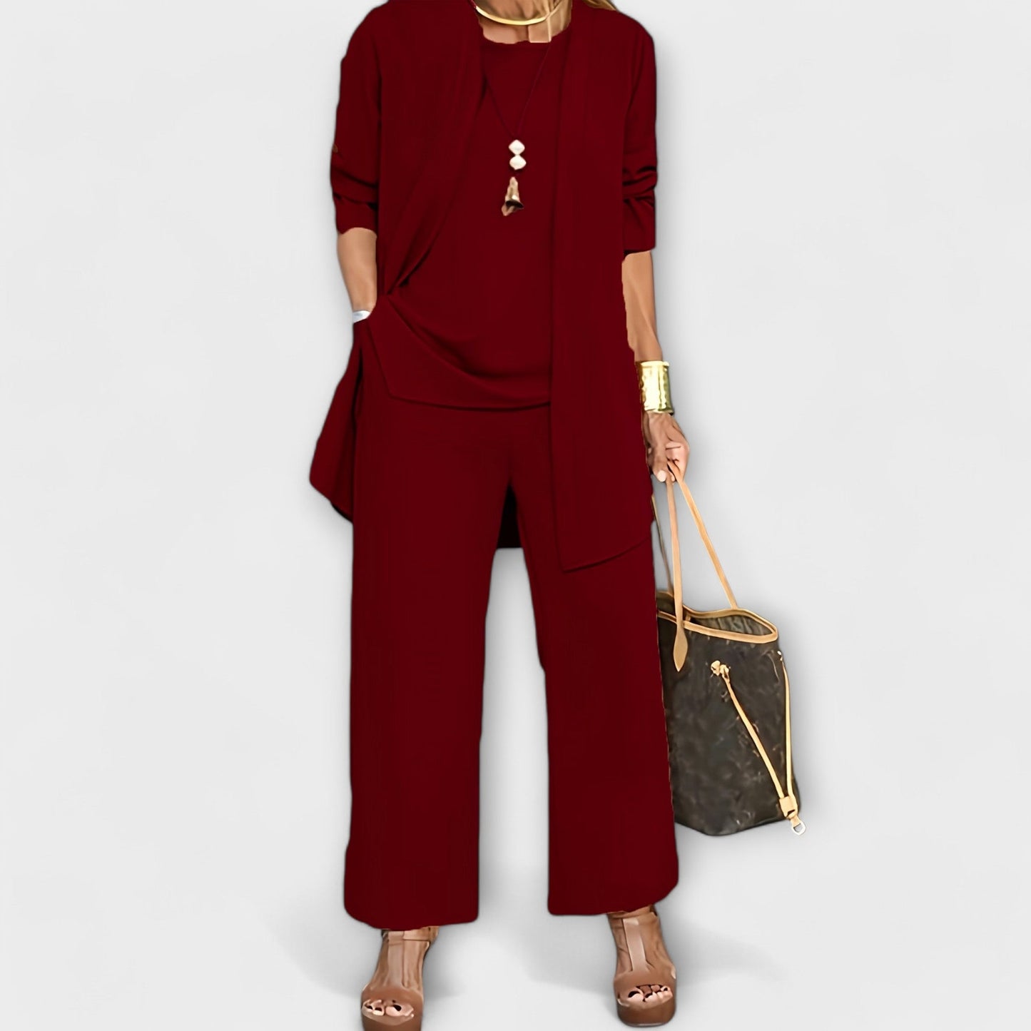 Lora - Casual Three-Piece Outfit